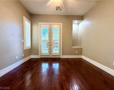 10346 Sweet Laurel Street - Photo Thumbnail 14
