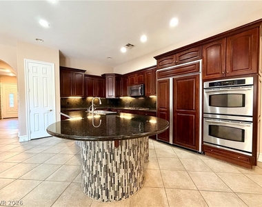10346 Sweet Laurel Street - Photo Thumbnail 5