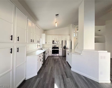 98 Trevor Drive - Photo Thumbnail 1