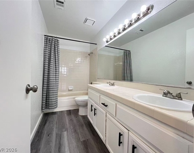 98 Trevor Drive - Photo Thumbnail 18