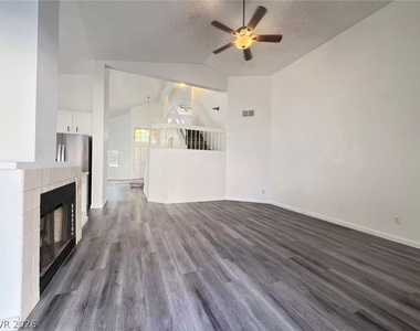 98 Trevor Drive - Photo Thumbnail 3