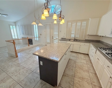 2121 Stone Croft Street - Photo Thumbnail 44