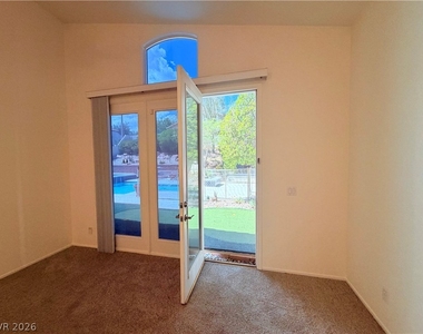 2121 Stone Croft Street - Photo Thumbnail 22