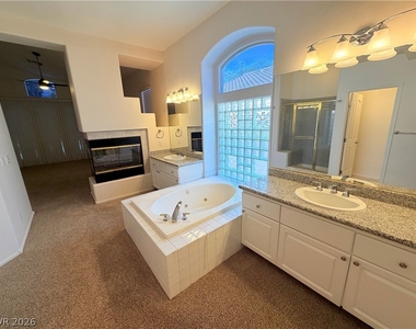 2121 Stone Croft Street - Photo Thumbnail 26