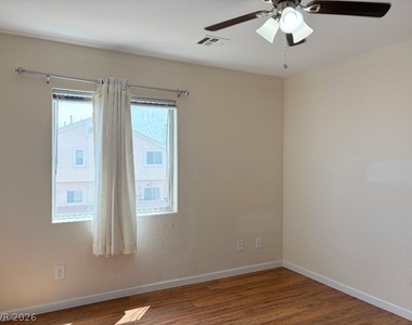 4647 Dealers Choice Way - Photo Thumbnail 10