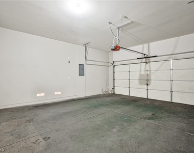 9023 Sleepy Canyon Avenue - Photo Thumbnail 47