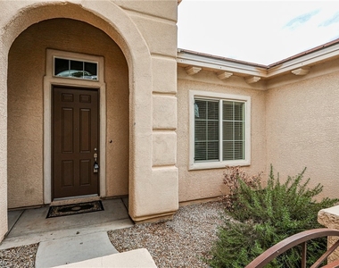9023 Sleepy Canyon Avenue - Photo Thumbnail 6