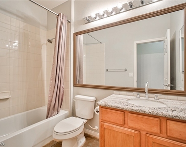 9023 Sleepy Canyon Avenue - Photo Thumbnail 32