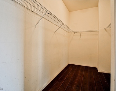 9023 Sleepy Canyon Avenue - Photo Thumbnail 45