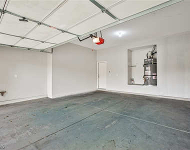 9023 Sleepy Canyon Avenue - Photo Thumbnail 46