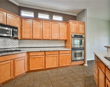 9023 Sleepy Canyon Avenue - Photo Thumbnail 30