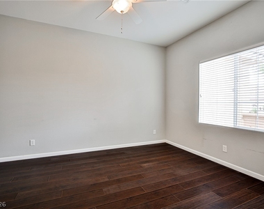 9023 Sleepy Canyon Avenue - Photo Thumbnail 10