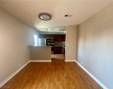 5206 River Glen Drive - Photo Thumbnail 11