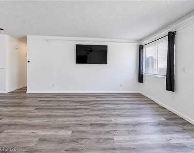 5804 Westport Circle - Photo Thumbnail 6