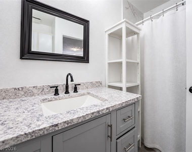 5804 Westport Circle - Photo Thumbnail 7