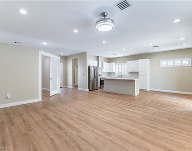 2831 Goldcreek Street - Photo Thumbnail 5