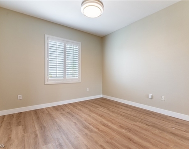 2831 Goldcreek Street - Photo Thumbnail 10