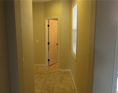 10610 Soaring Palm Street - Photo Thumbnail 14
