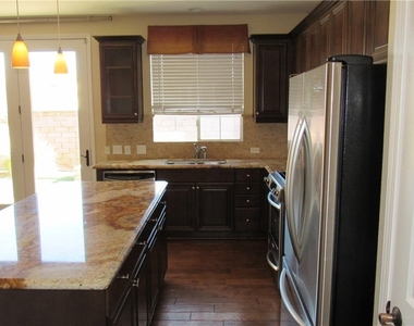 10610 Soaring Palm Street - Photo Thumbnail 10