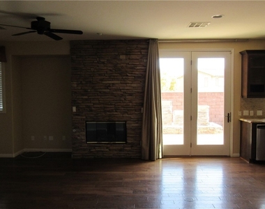 10610 Soaring Palm Street - Photo Thumbnail 6