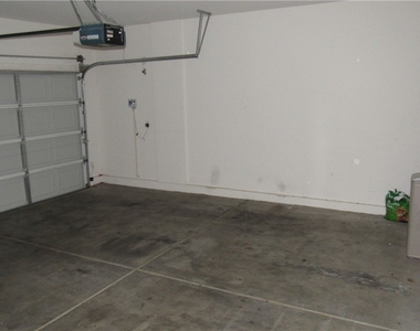10610 Soaring Palm Street - Photo Thumbnail 26