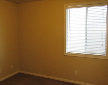 10610 Soaring Palm Street - Photo Thumbnail 21