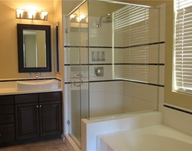 10610 Soaring Palm Street - Photo Thumbnail 18