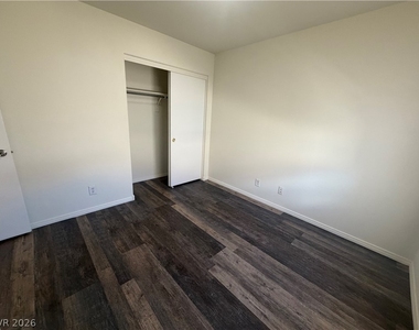9250 Hollander Avenue - Photo Thumbnail 26