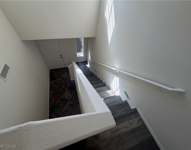 9250 Hollander Avenue - Photo Thumbnail 19