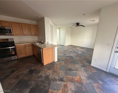 9250 Hollander Avenue - Photo Thumbnail 11