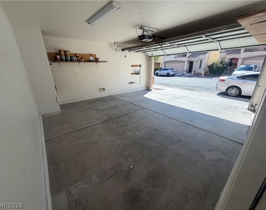 9250 Hollander Avenue - Photo Thumbnail 37