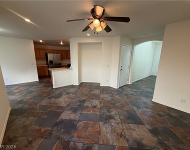 9250 Hollander Avenue - Photo Thumbnail 9