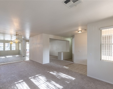 98 Glendive Street - Photo Thumbnail 11