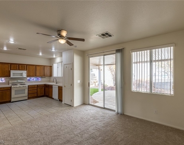 98 Glendive Street - Photo Thumbnail 21