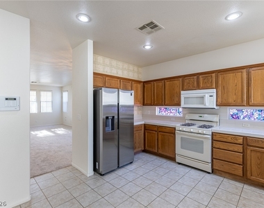 98 Glendive Street - Photo Thumbnail 29