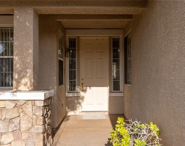 98 Glendive Street - Photo Thumbnail 3