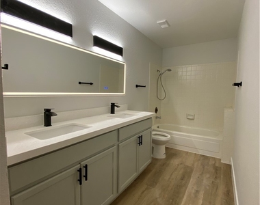 5081 Pioneer Avenue - Photo Thumbnail 11