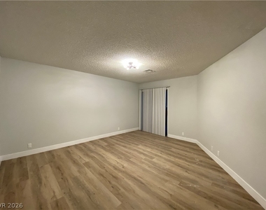5081 Pioneer Avenue - Photo Thumbnail 14