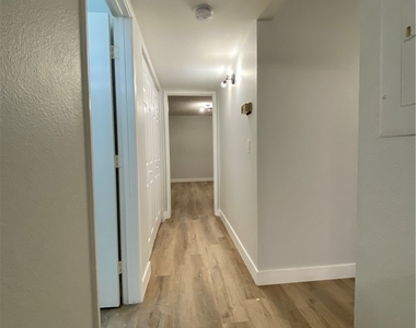 5081 Pioneer Avenue - Photo Thumbnail 6