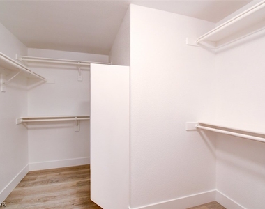830 Carnegie Street - Photo Thumbnail 19