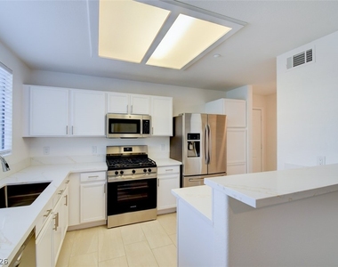 830 Carnegie Street - Photo Thumbnail 7