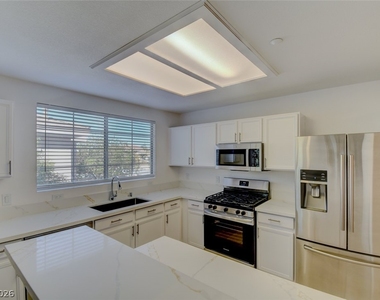 830 Carnegie Street - Photo Thumbnail 9