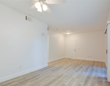 830 Carnegie Street - Photo Thumbnail 3