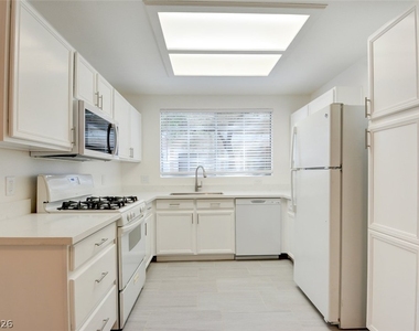 830 Carnegie Street - Photo Thumbnail 8