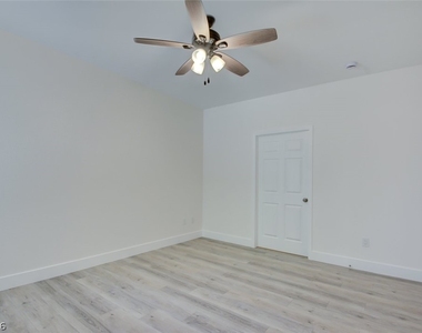 830 Carnegie Street - Photo Thumbnail 15