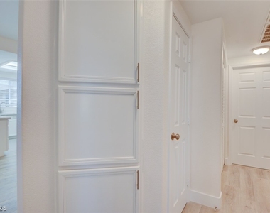 830 Carnegie Street - Photo Thumbnail 11