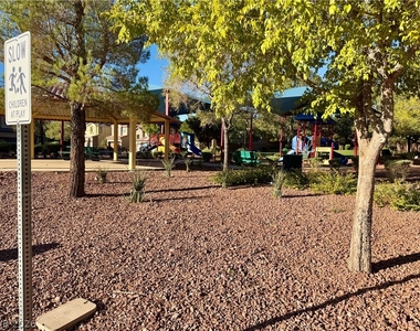 10414 Lilac Square Avenue - Photo Thumbnail 46