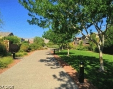 10414 Lilac Square Avenue - Photo Thumbnail 50