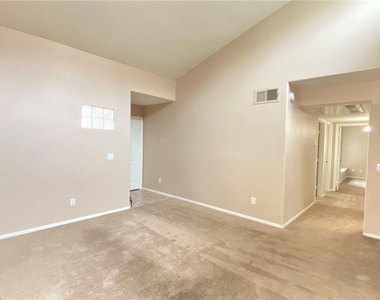 3145 E Flamingo Road - Photo Thumbnail 4