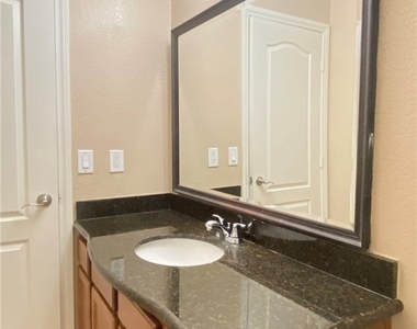 3145 E Flamingo Road - Photo Thumbnail 12